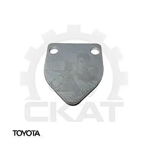 Крышка шкворня бокового  Toyota 7FG15-30, 7FD15-30, 7FB10-30,  60-8FD10-25, 62-7FD10-30 правая