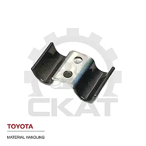 Скоба крепежная укладки РВД Toyota 7FD/FG10-45, 8FD/FG10-35, 7FB10-30